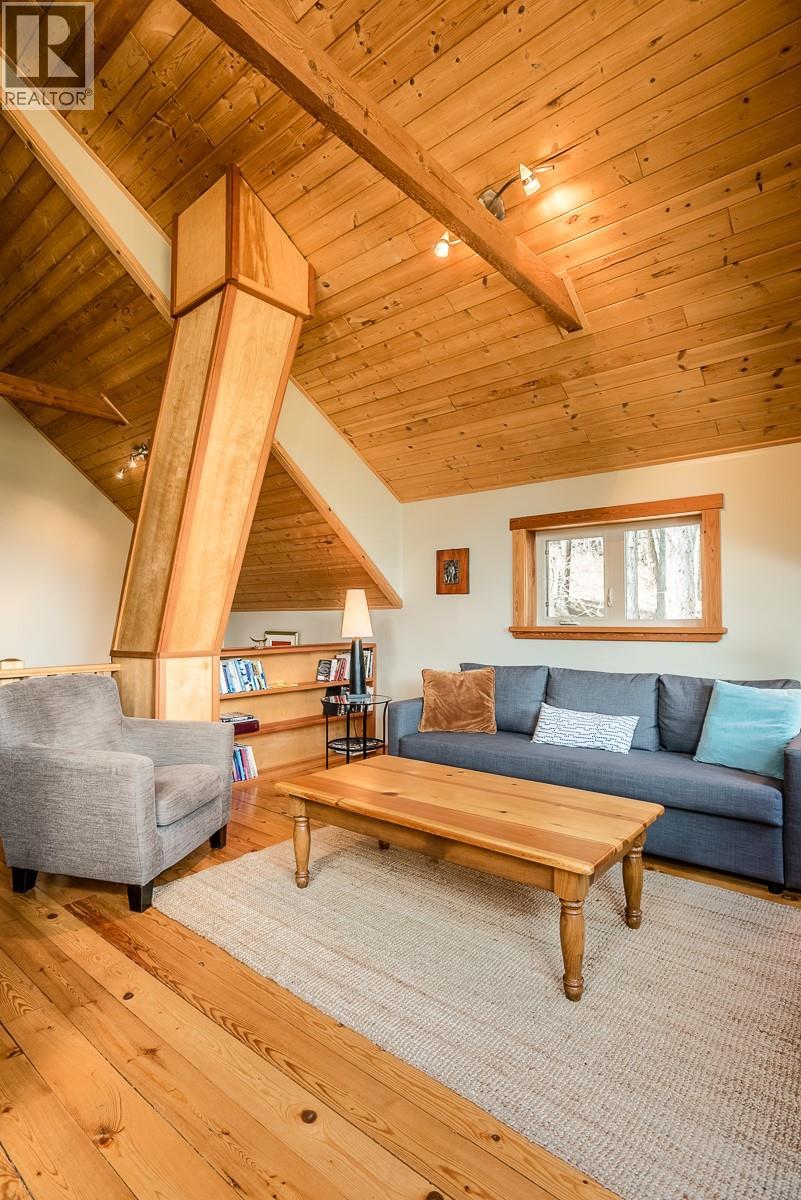 641 West Front Street, Kaslo