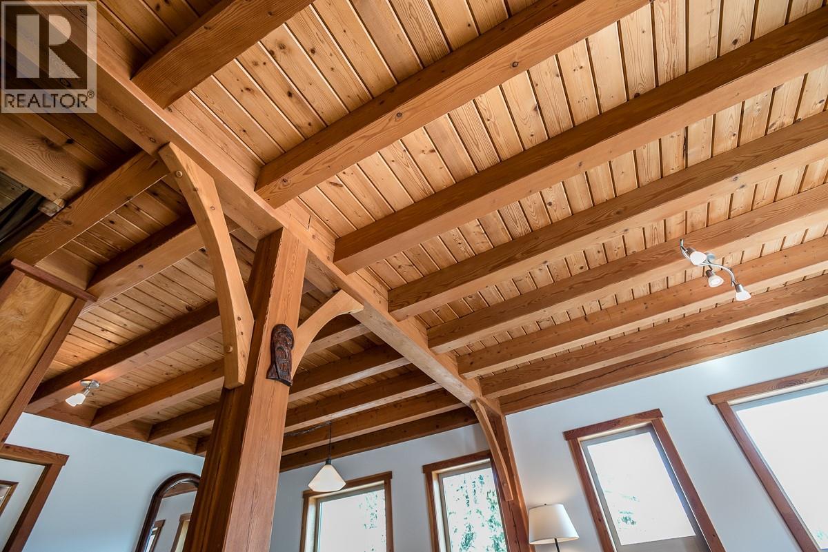 641 West Front Street, Kaslo