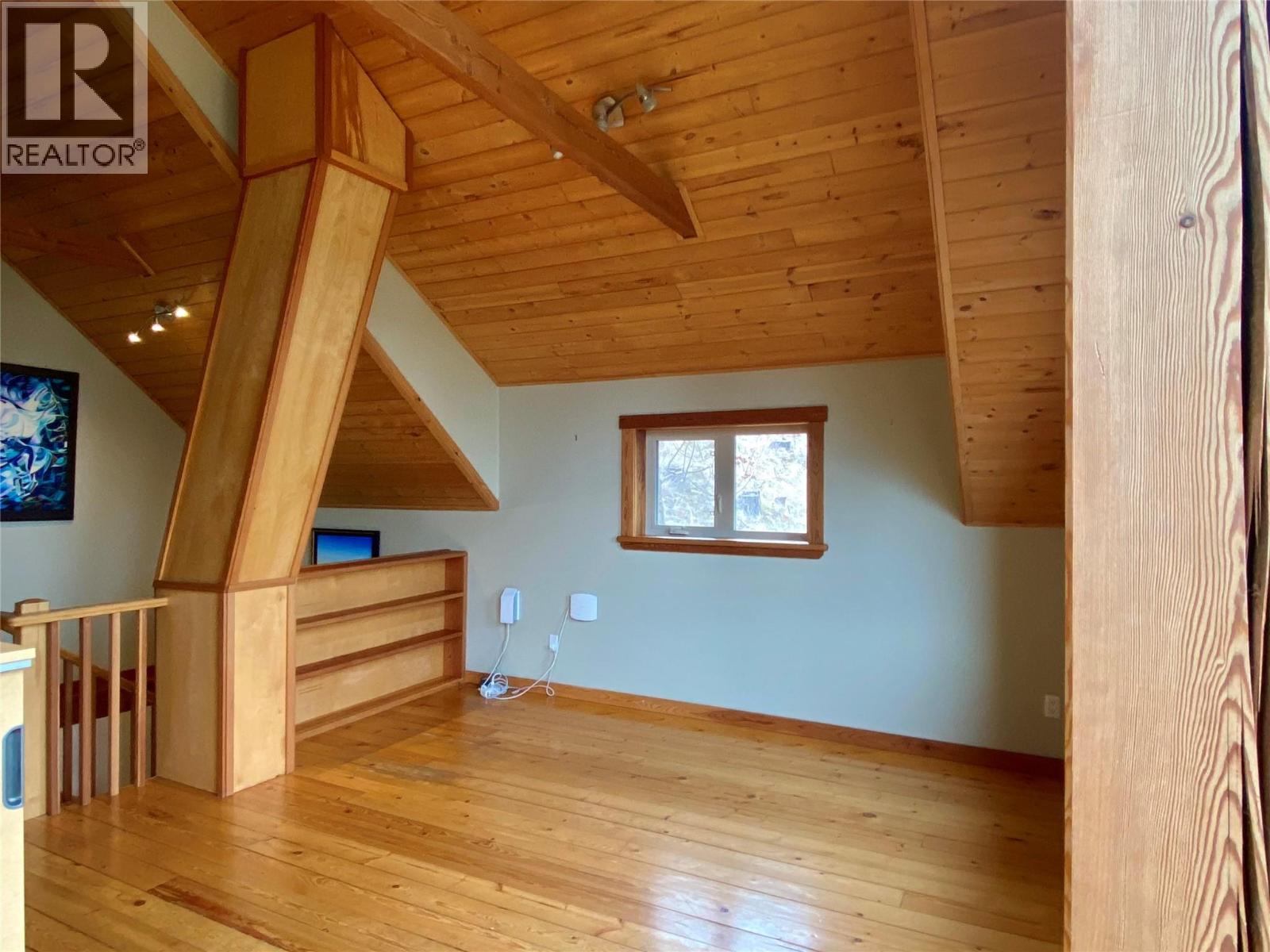 641 West Front Street, Kaslo