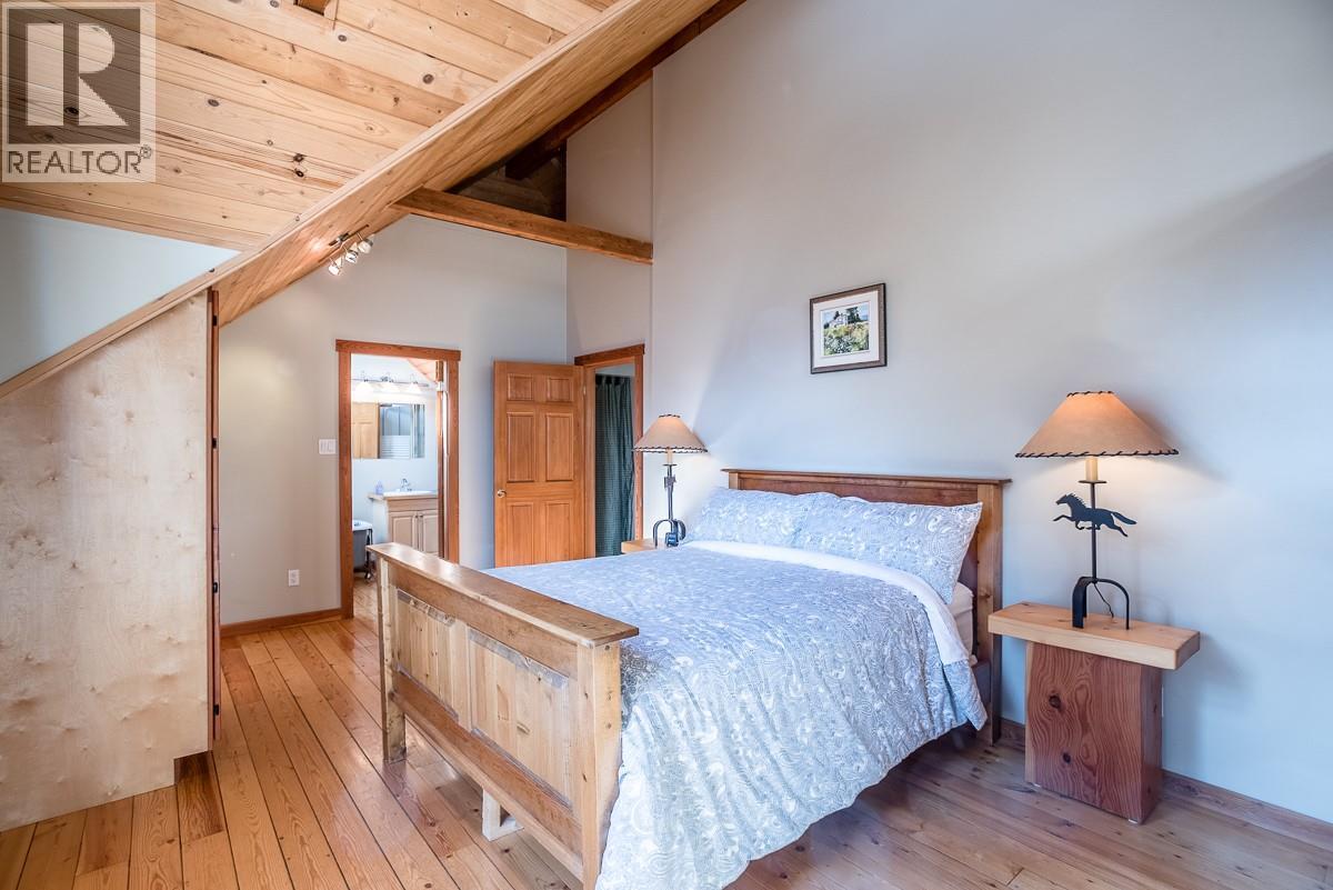 641 West Front Street, Kaslo