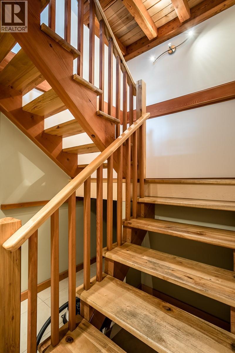 641 West Front Street, Kaslo