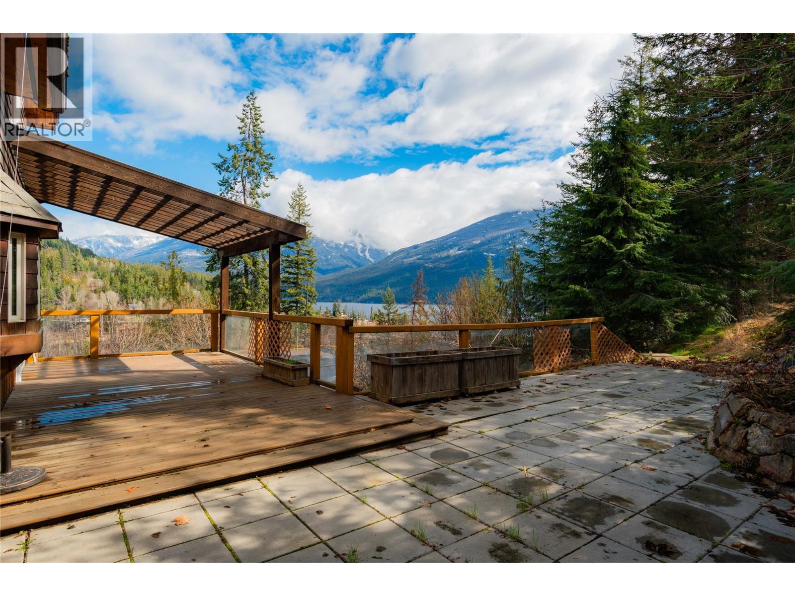 641 West Front Street, Kaslo