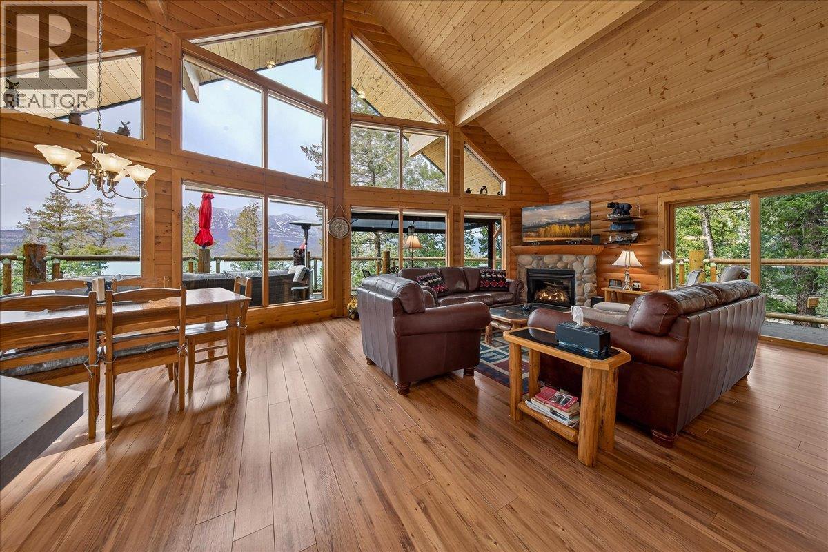  8385 Bighorn  Sheep Lane, Canal Flats