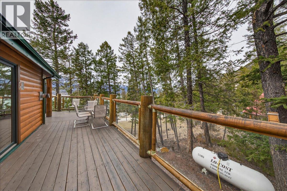  8385 Bighorn  Sheep Lane, Canal Flats