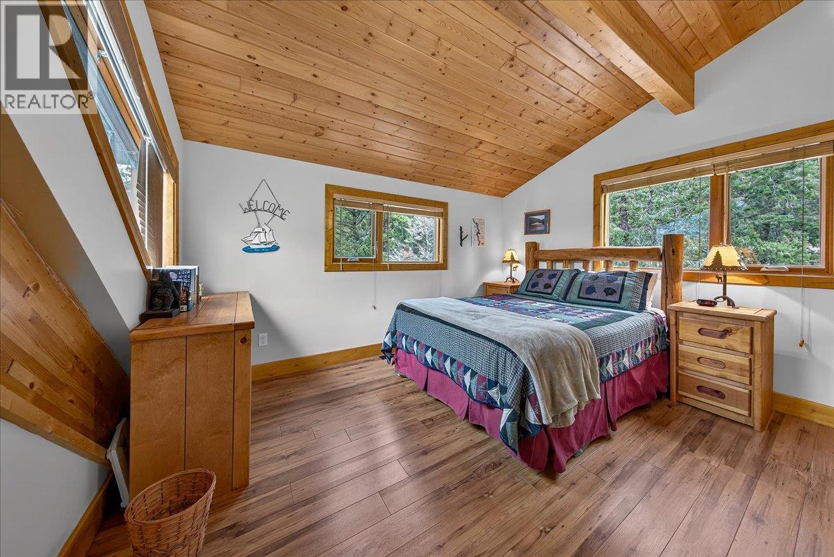  8385 Bighorn  Sheep Lane, Canal Flats