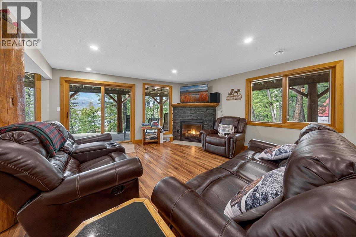  8385 Bighorn  Sheep Lane, Canal Flats