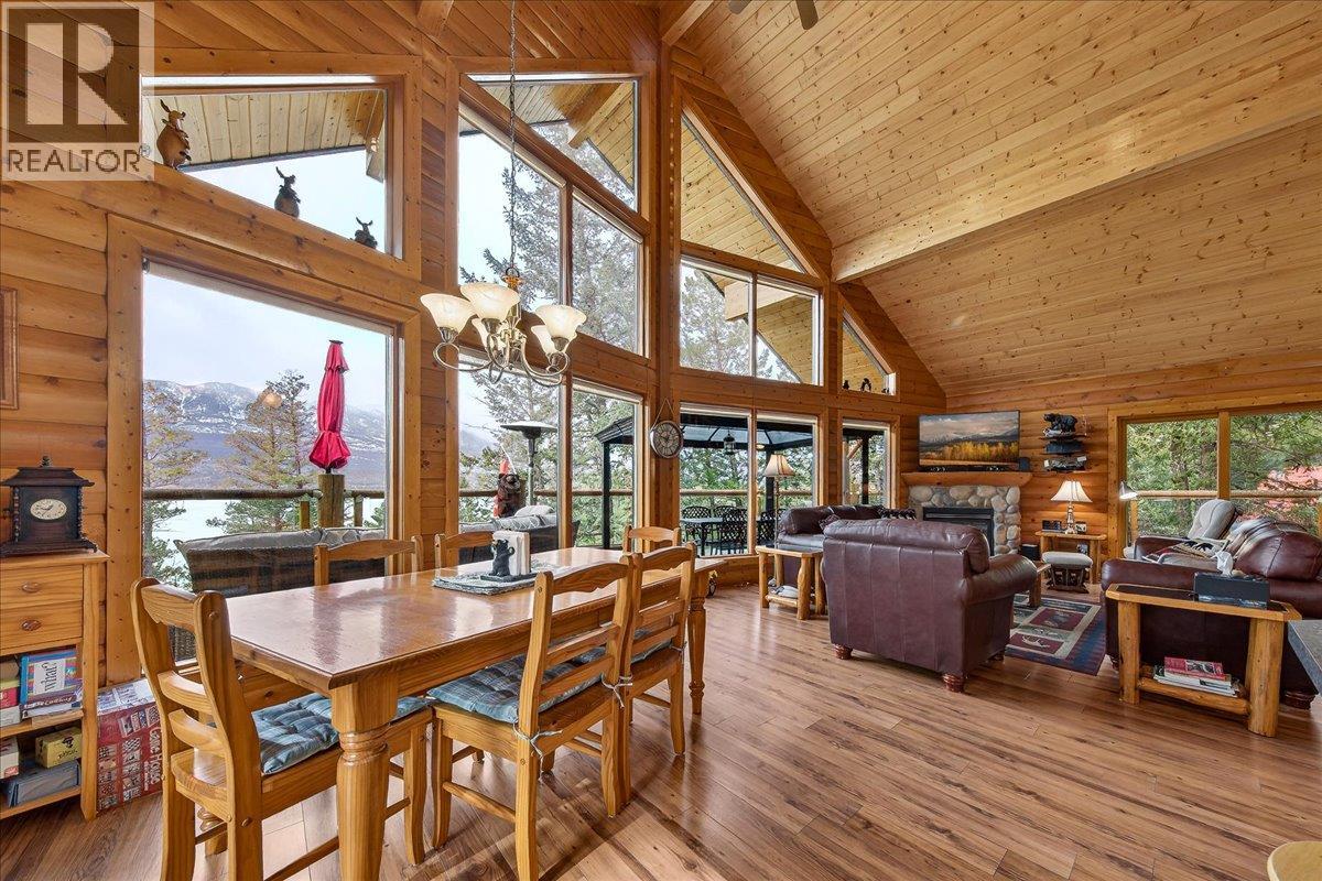  8385 Bighorn  Sheep Lane, Canal Flats