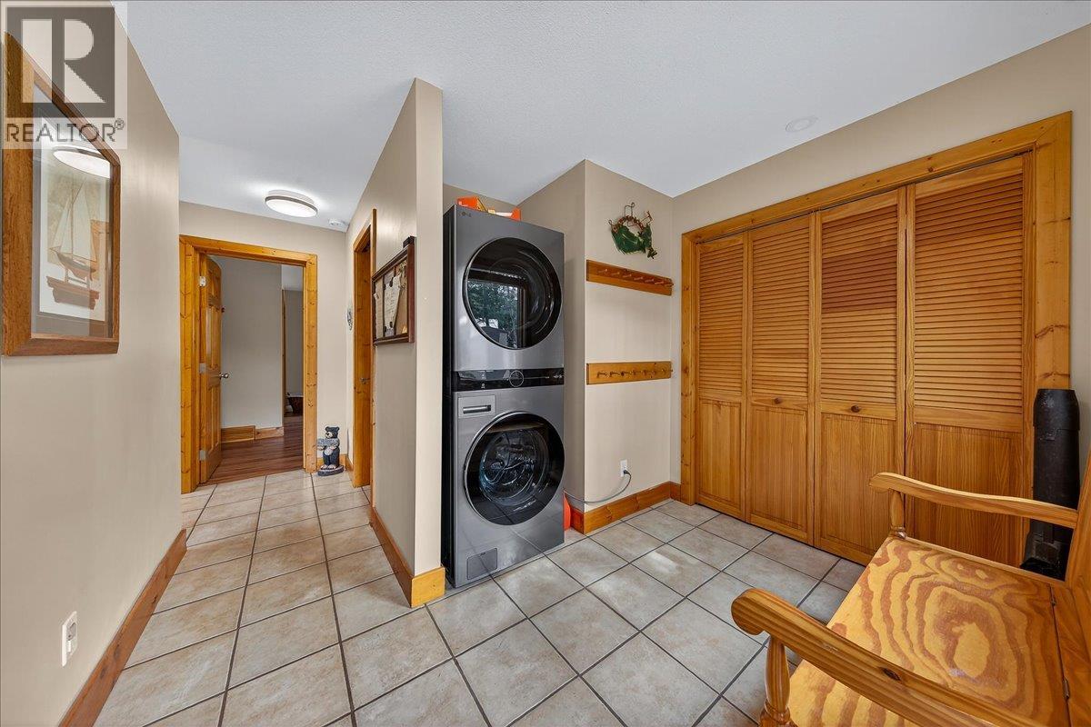  8385 Bighorn  Sheep Lane, Canal Flats