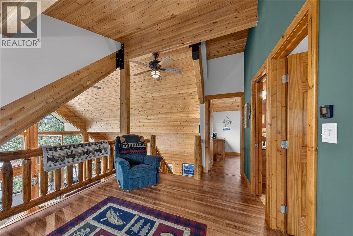  8385 Bighorn  Sheep Lane, Canal Flats