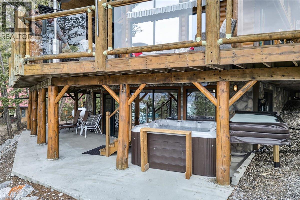  8385 Bighorn  Sheep Lane, Canal Flats