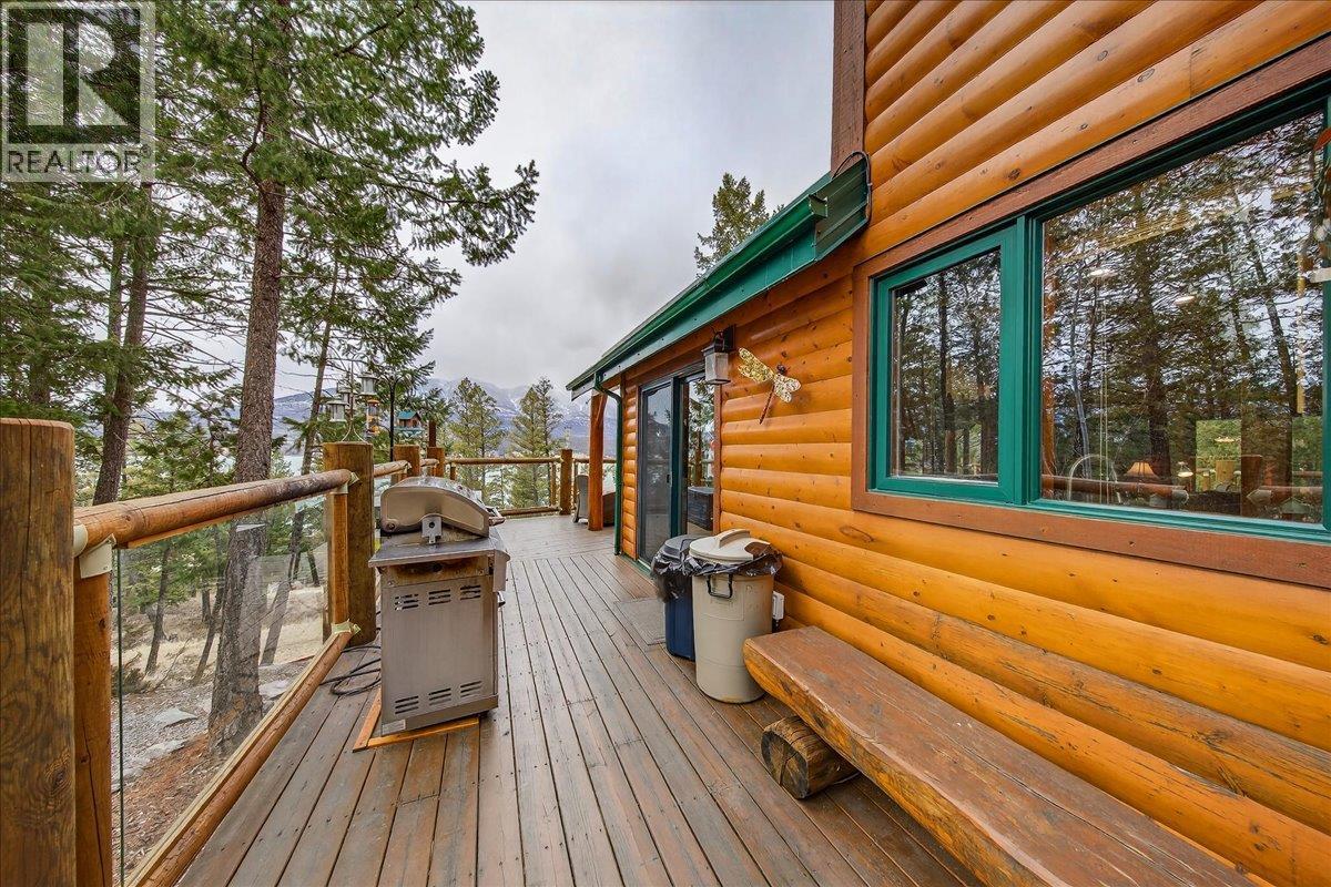  8385 Bighorn  Sheep Lane, Canal Flats