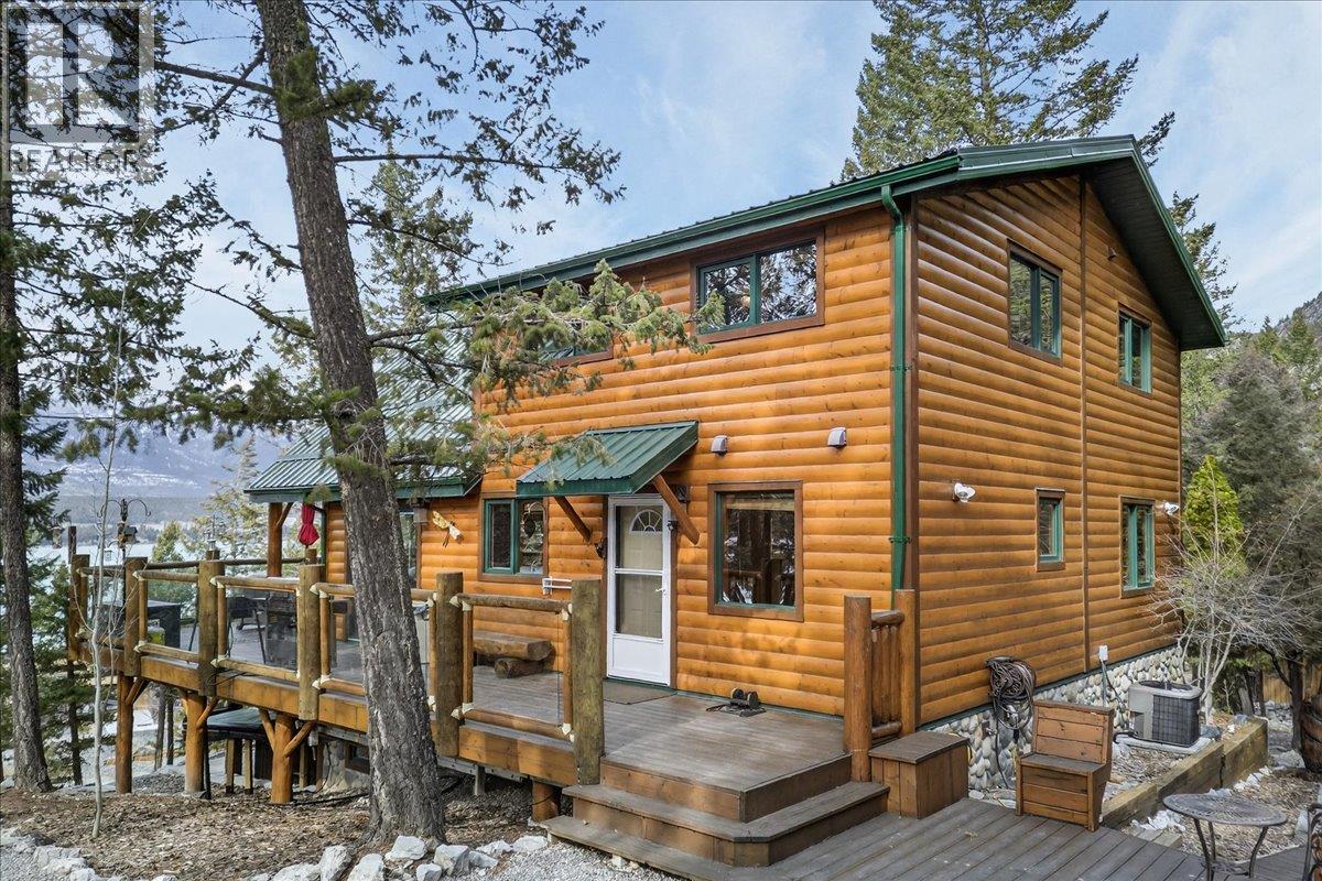  8385 Bighorn  Sheep Lane, Canal Flats