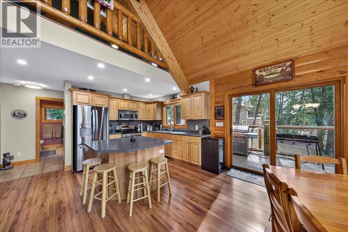  8385 Bighorn  Sheep Lane, Canal Flats