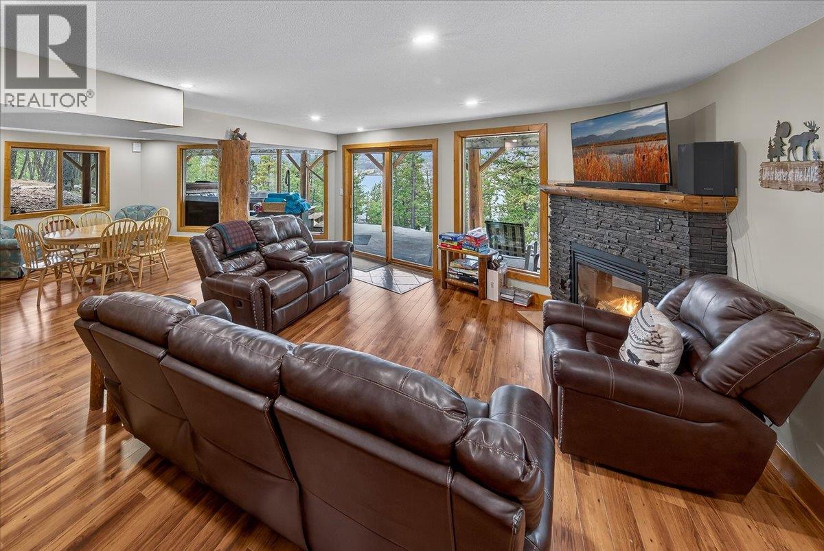  8385 Bighorn  Sheep Lane, Canal Flats