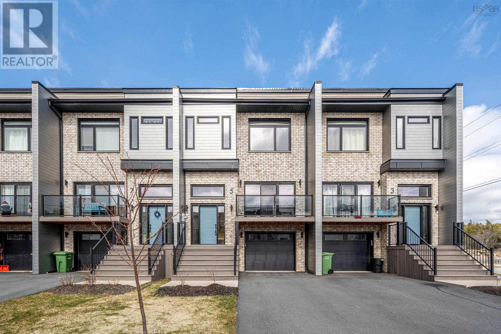 Property photo of 5 Trekker Drive