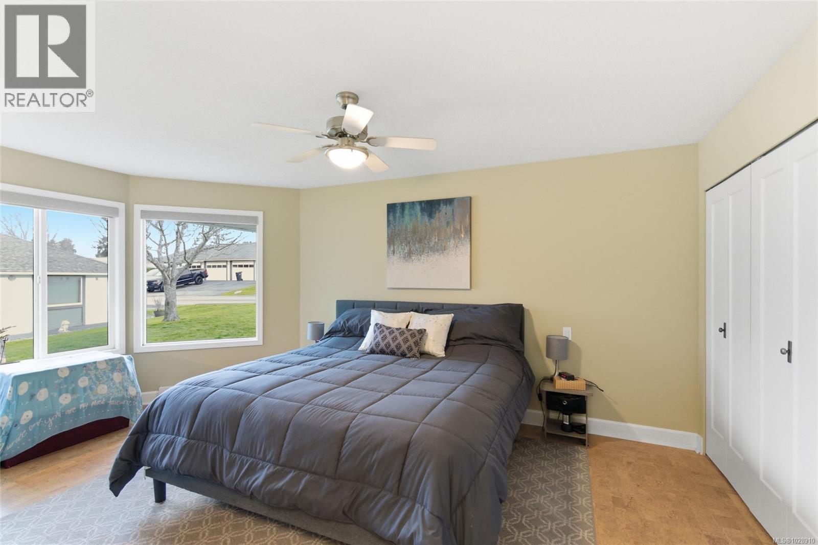 #207 330 DOGWOOD ST N - 11