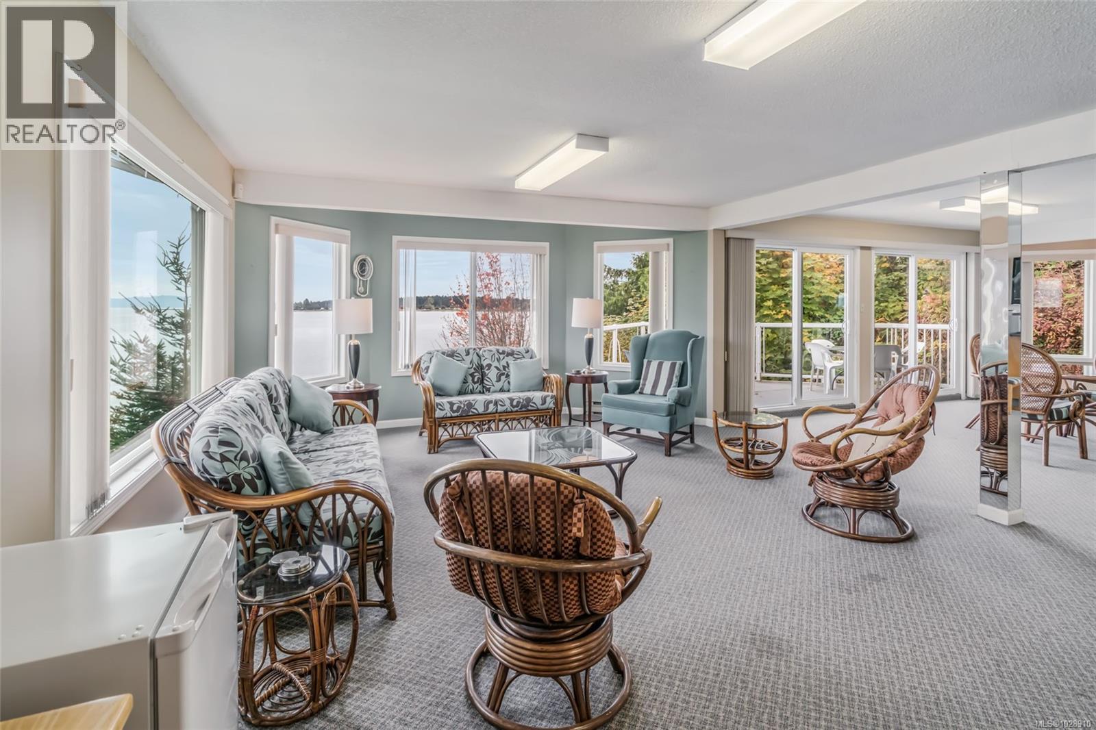 #207 330 DOGWOOD ST N - 37