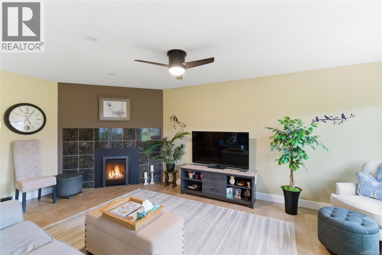 #207 330 DOGWOOD ST N - 31