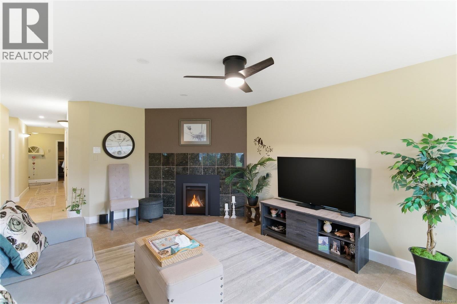 #207 330 DOGWOOD ST N - 5