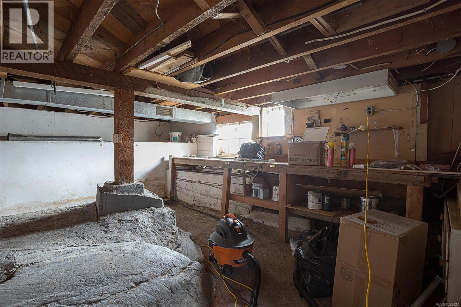 2898 Glenwood Ave - 44