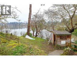2898 Glenwood Ave, Saanich, BC V9A2S2 Photo 63