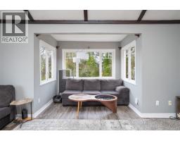 2898 Glenwood Ave, Saanich, BC V9A2S2 Photo 28