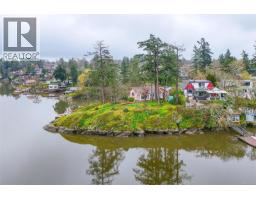 2898 Glenwood Ave, Saanich, BC V9A2S2 Photo 19