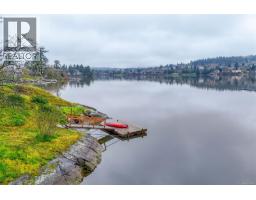 2898 Glenwood Ave, Saanich, BC V9A2S2 Photo 22