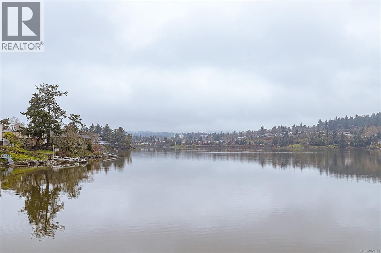  2898 Glenwood Avenue, Saanich