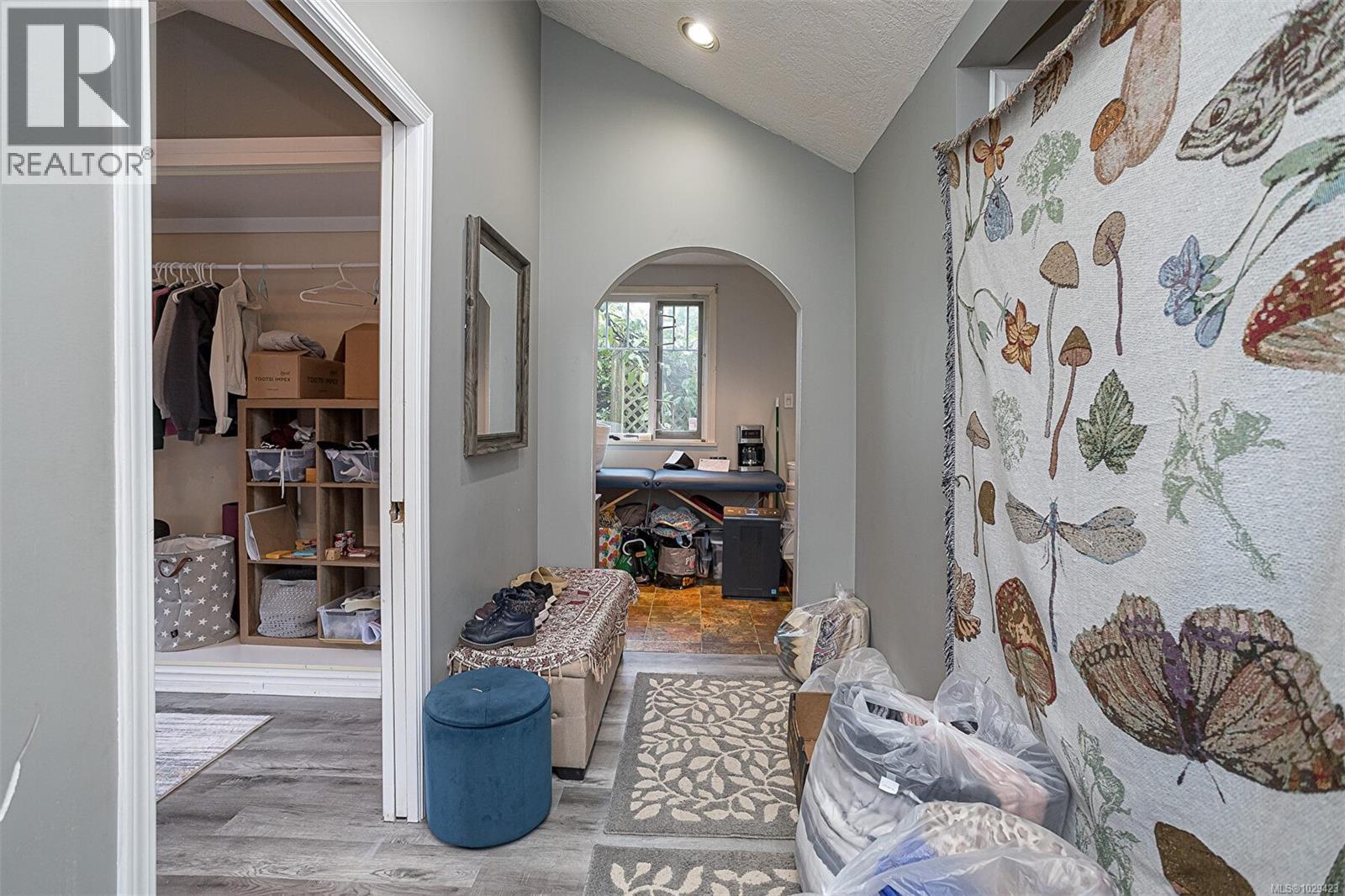 2898 Glenwood Ave - 26