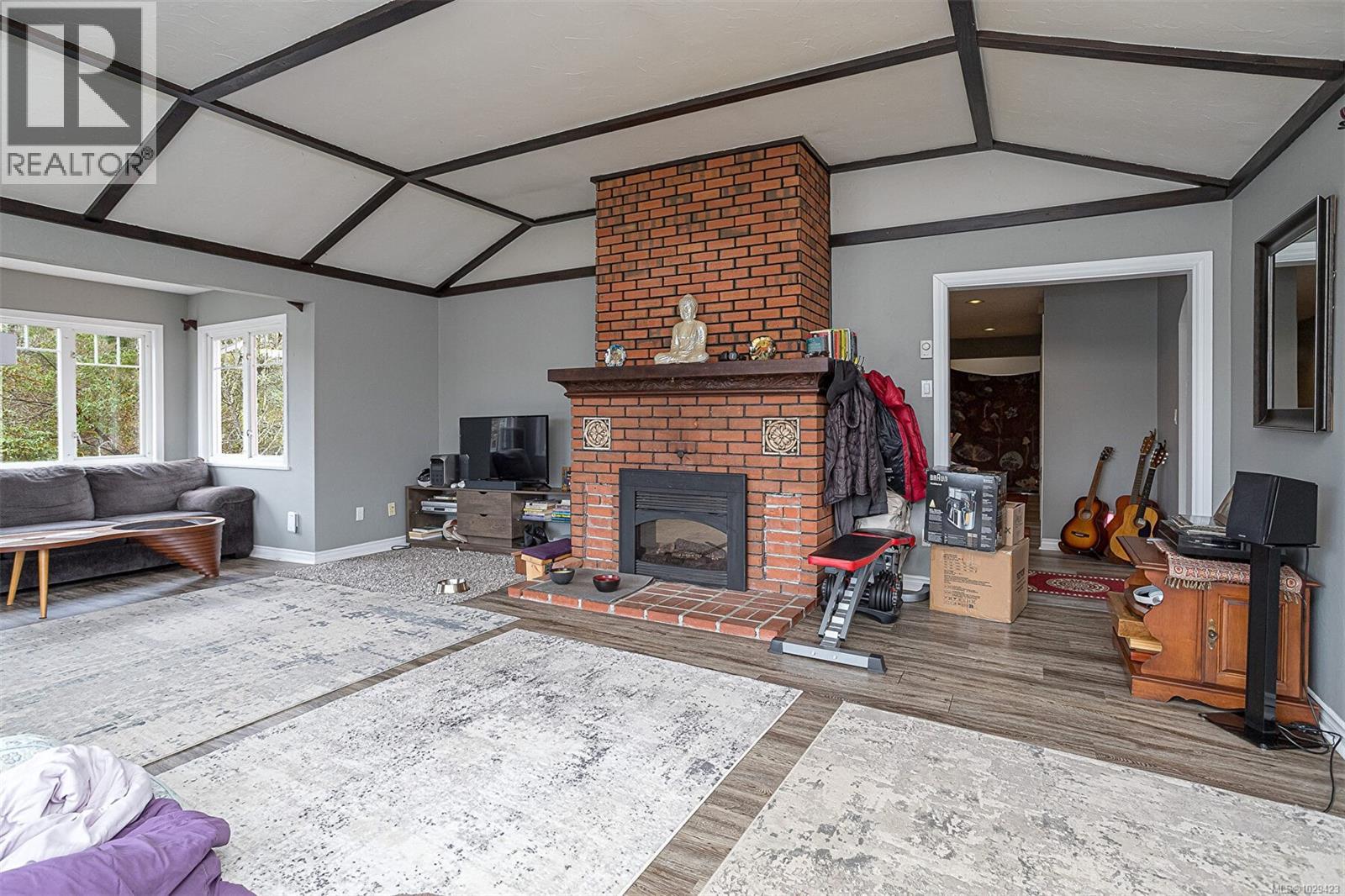  2898 Glenwood Avenue, Saanich