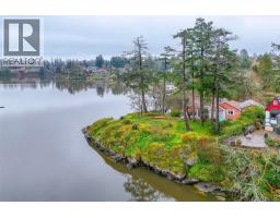 2898 Glenwood Ave, Saanich, BC V9A2S2 Photo 20