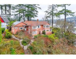 2898 Glenwood Ave, Saanich, BC V9A2S2 Photo 21