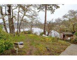 2898 Glenwood Ave, Saanich, BC V9A2S2 Photo 61