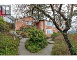 2898 Glenwood Ave, Saanich, BC V9A2S2 Photo 52