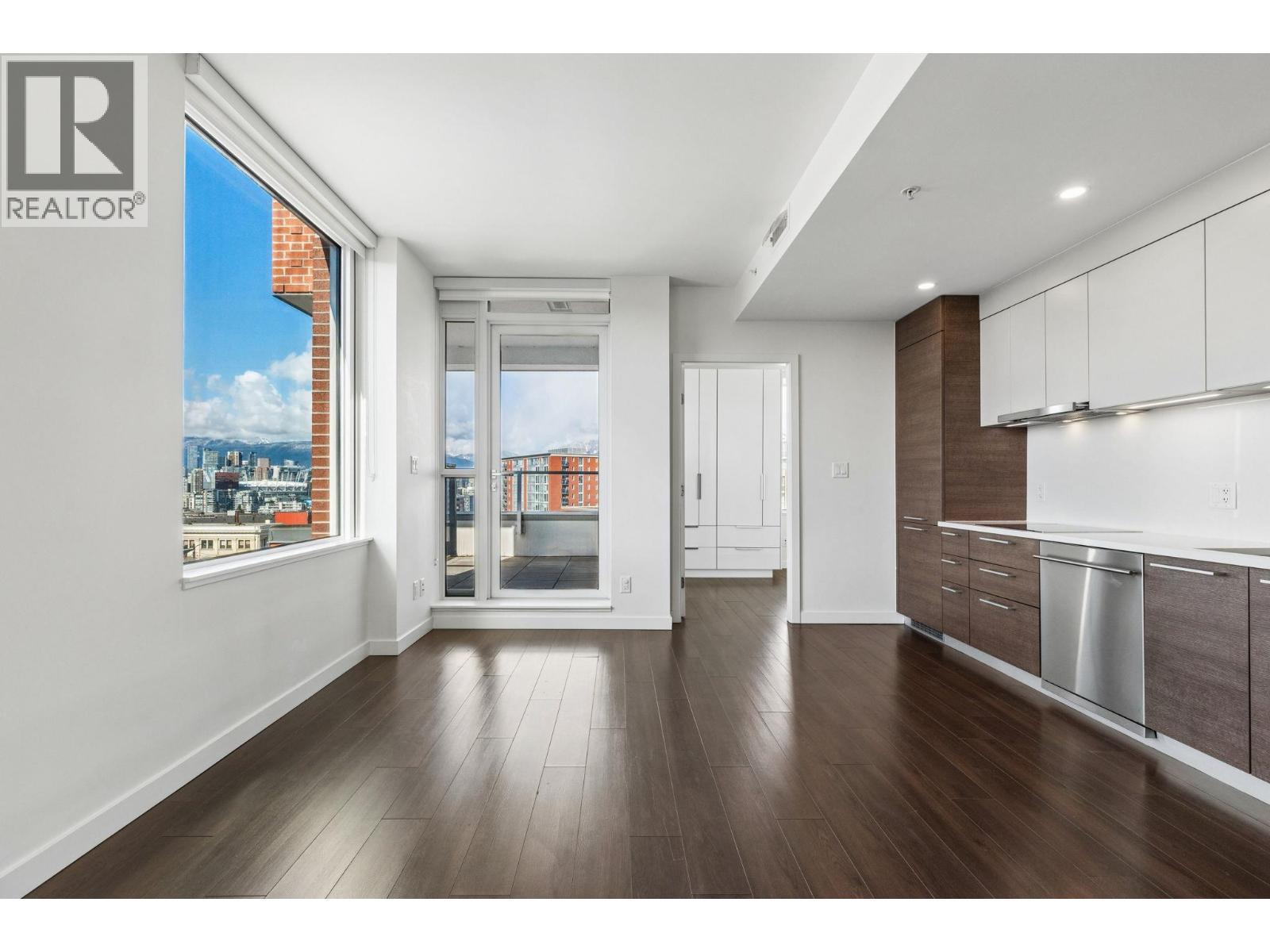 501 2508 WATSON Street - photo 2