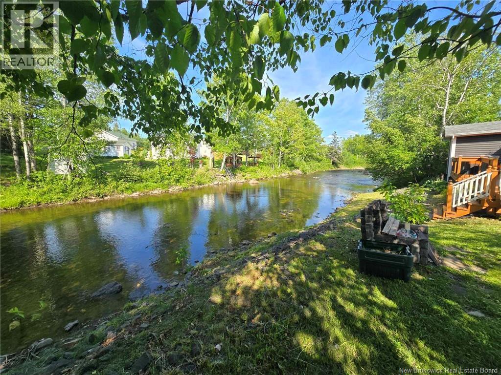 2052 MILLSTREAM ROAD - 13