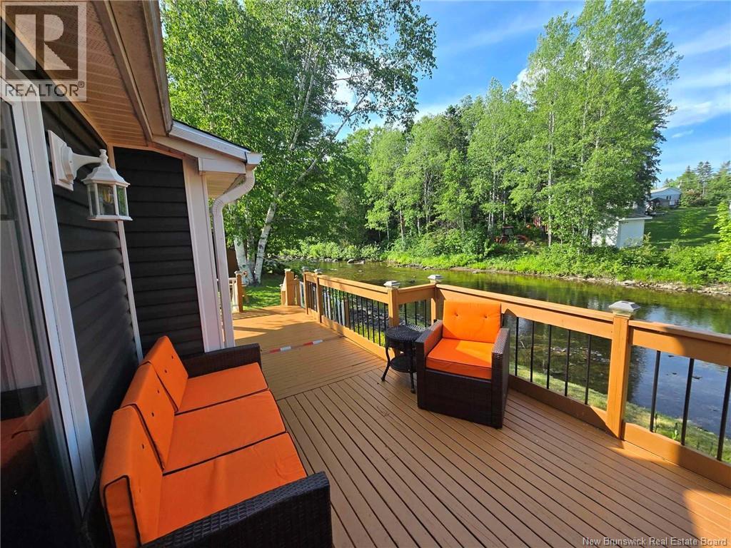 2052 MILLSTREAM ROAD - 21