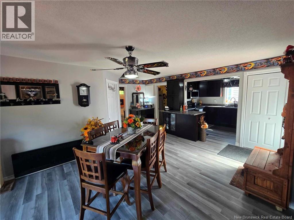 2052 MILLSTREAM ROAD - 23