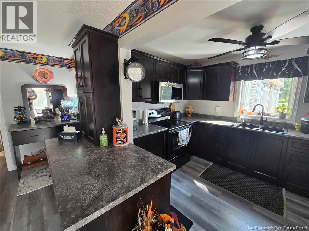 2052 MILLSTREAM ROAD - 25