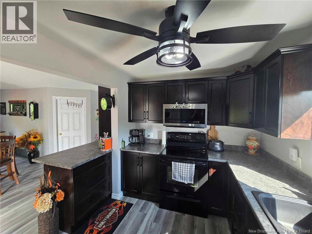 2052 MILLSTREAM ROAD - 28