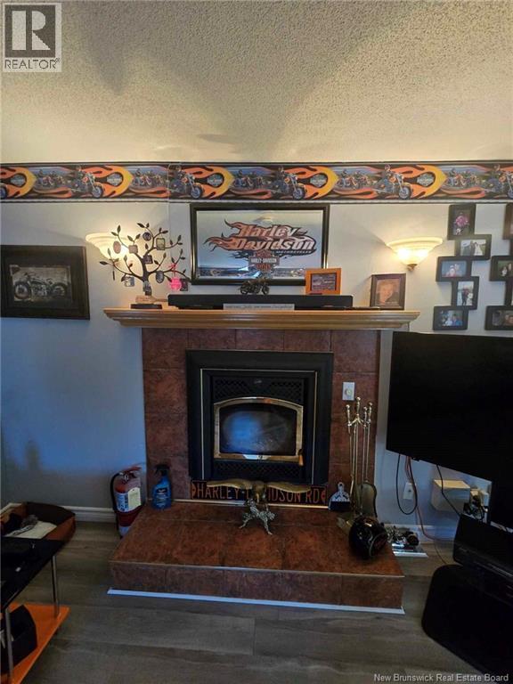 2052 MILLSTREAM ROAD - 34