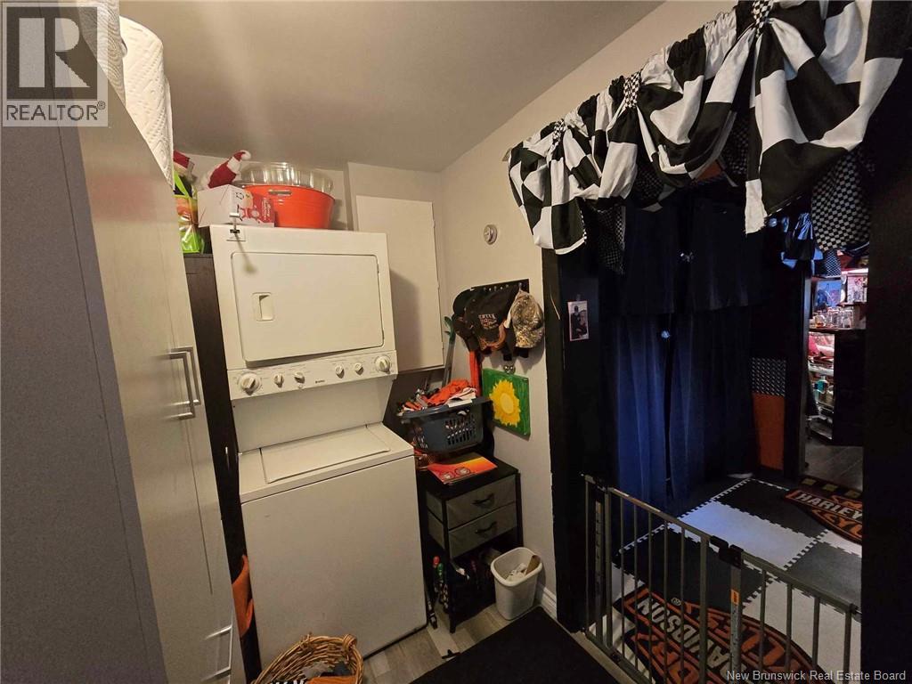 2052 MILLSTREAM ROAD - 38