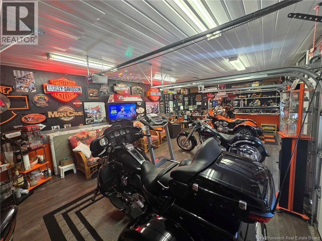 2052 MILLSTREAM ROAD - 42