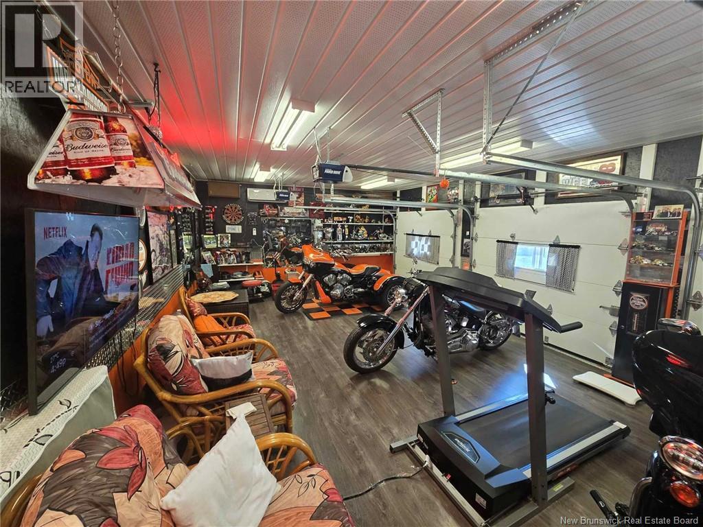 2052 MILLSTREAM ROAD - 43