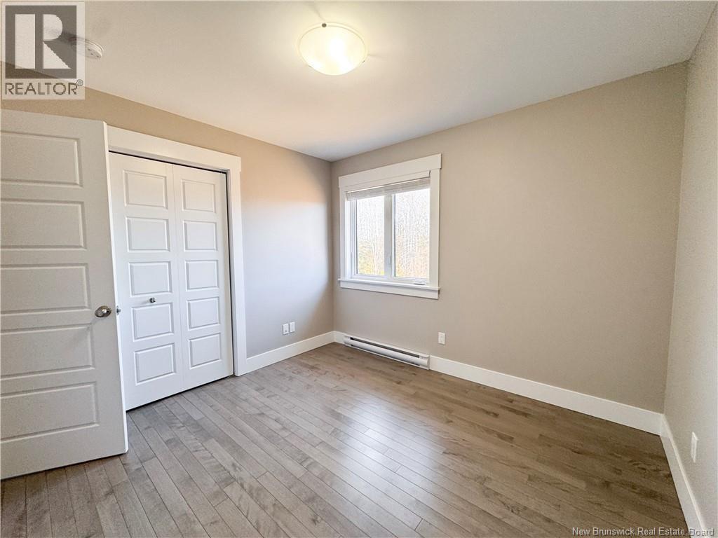 77 Satara Drive - 33