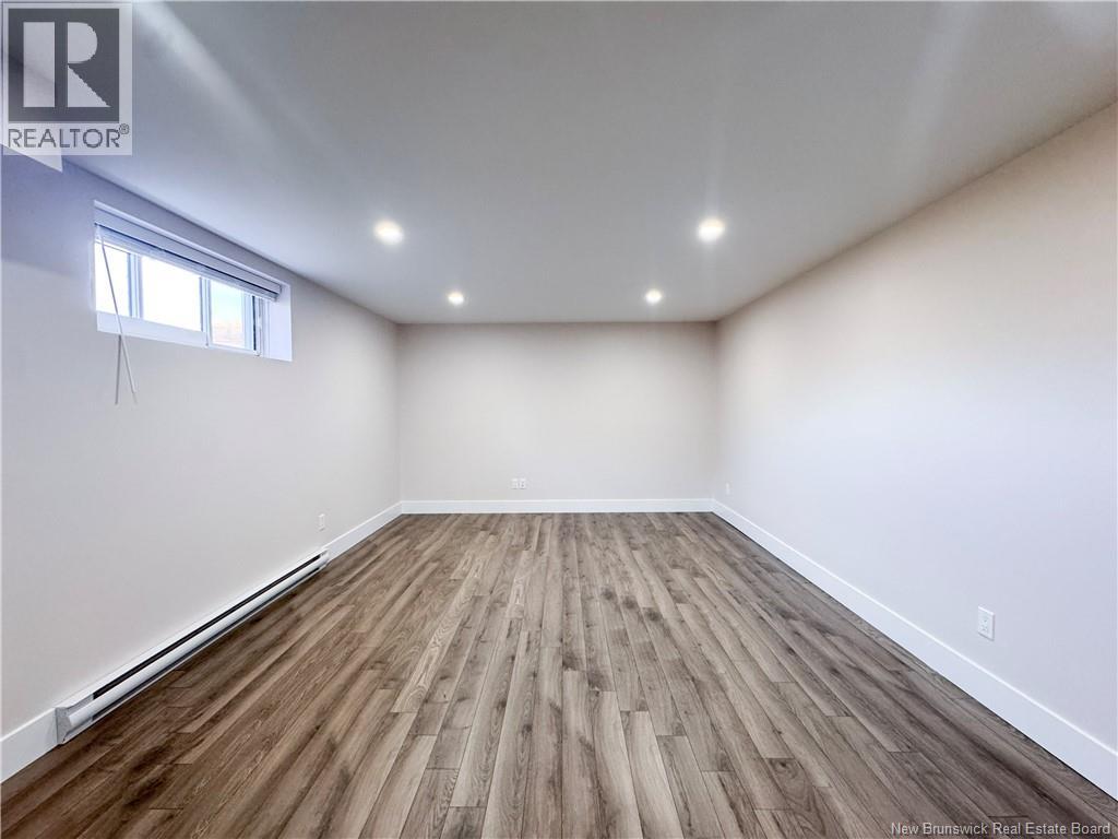 77 Satara Drive - 43