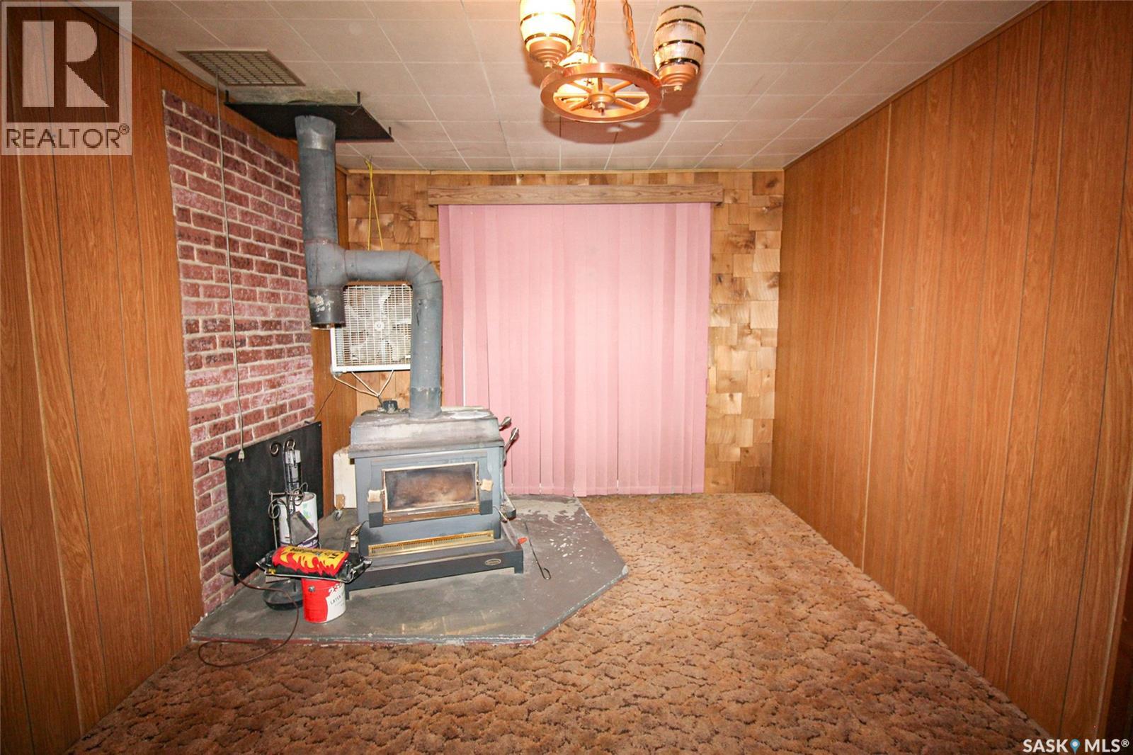 216 2nd STREET E - photo 4