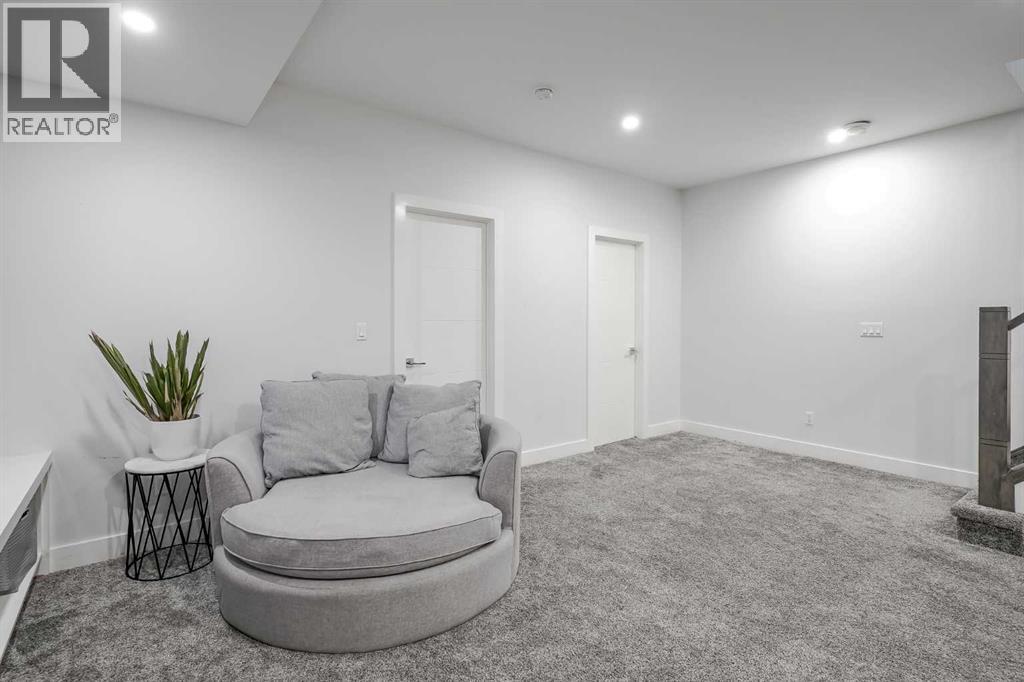 Single Family House for Sale in  A Street NE Renfrew Calgary 