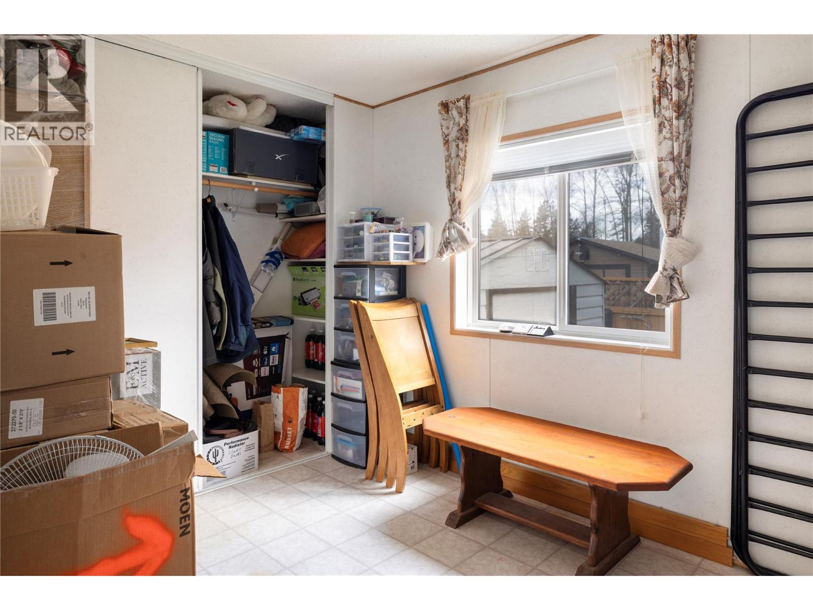 5760 Falkland Road Unit# 9, Falkland